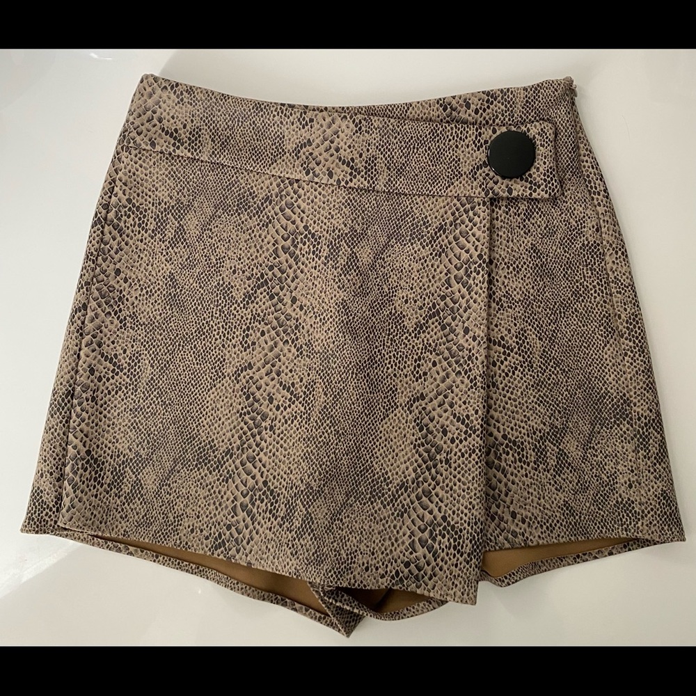 Zara snake-print fancy skort.
